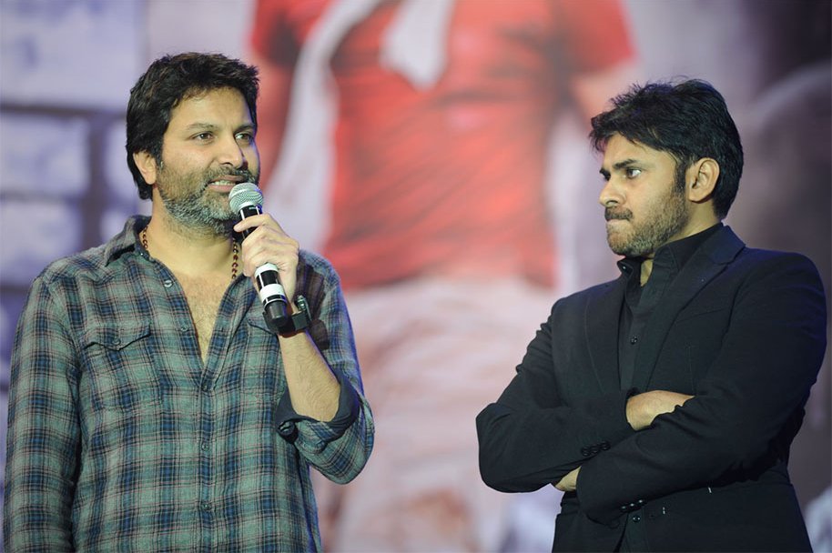 Attarintiki-Daredi-Thank-You-Meeting